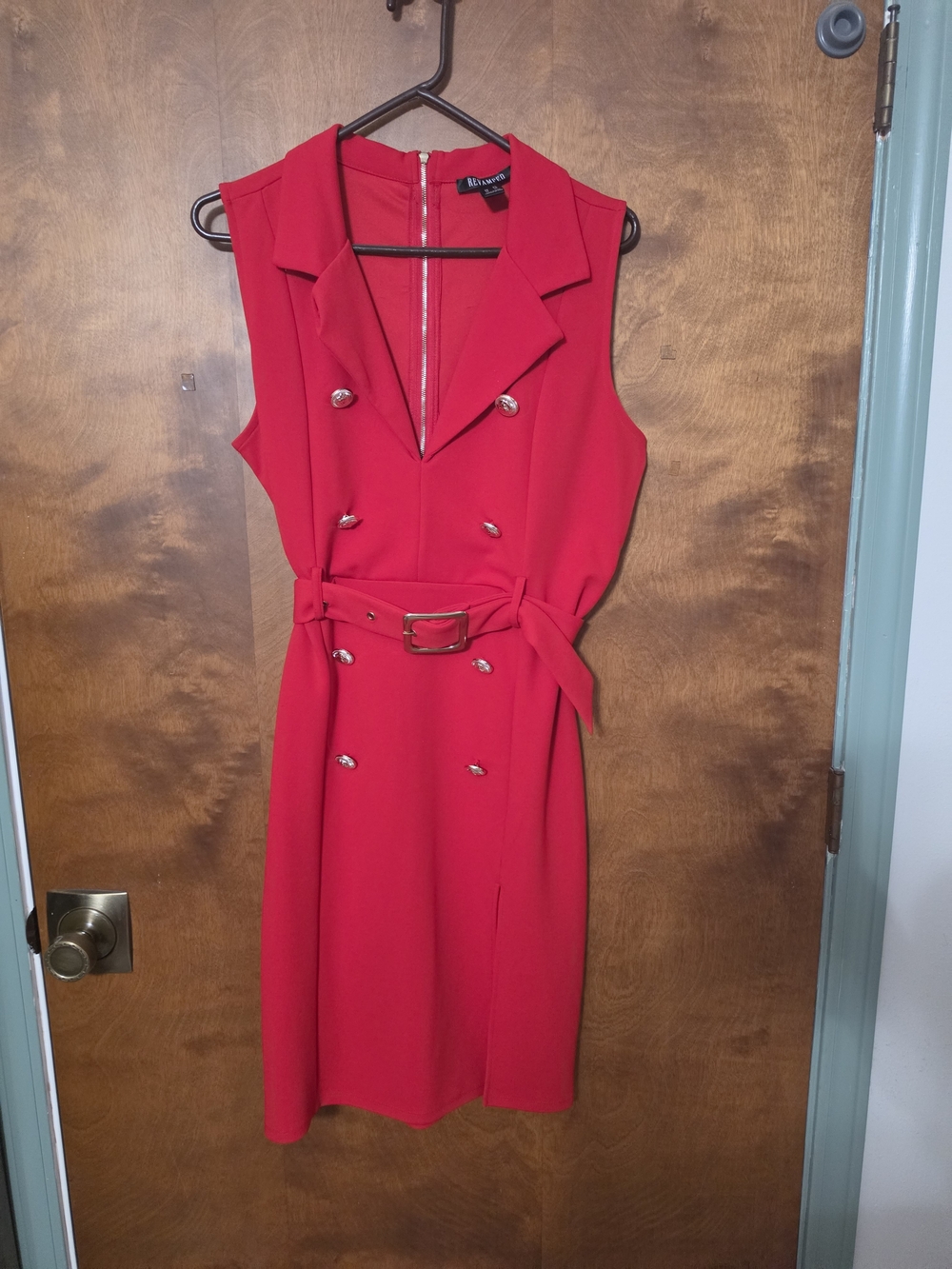 Revamped Vibrant Red Sleeveless Double-Breasted Dress with Belt